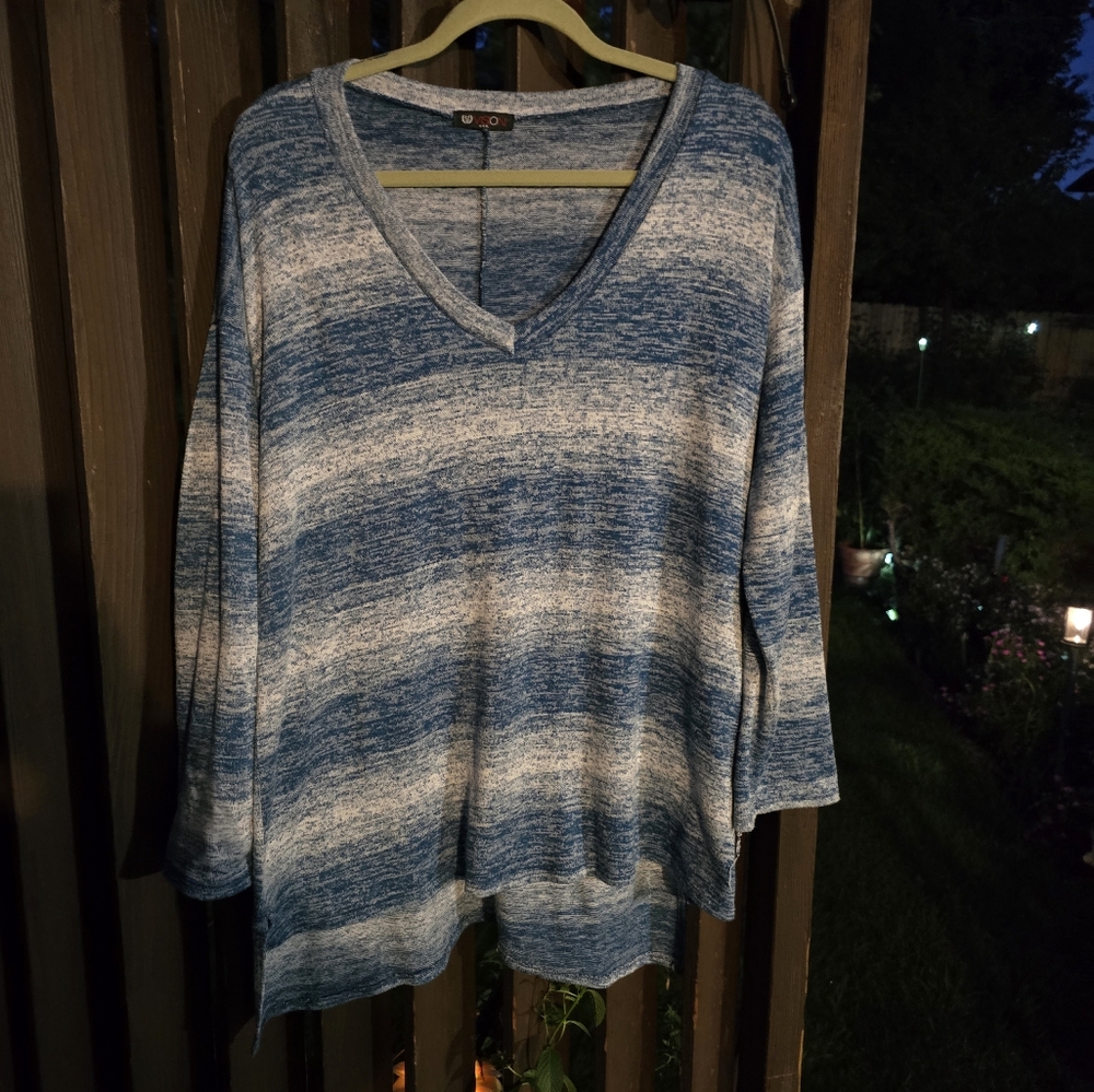 Vision U.S.A. size XL sweater